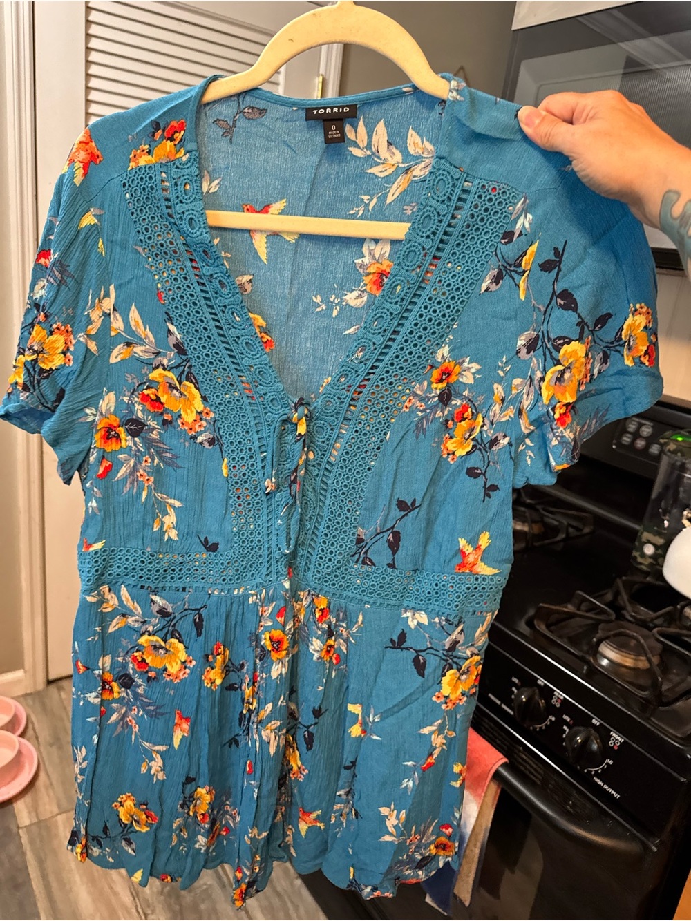 torrid  Floral Crochet-Trim V-Neck Tunic